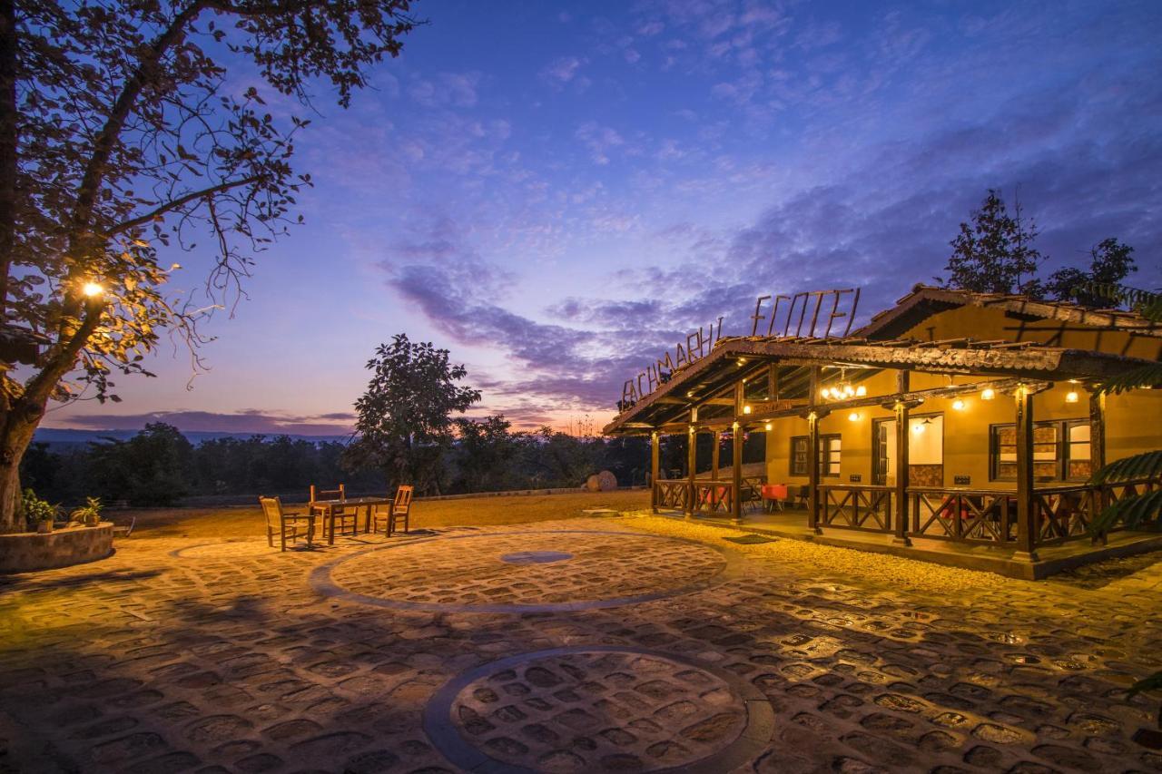 Wowstayz Pachmarhi Ecotel エクステリア 写真