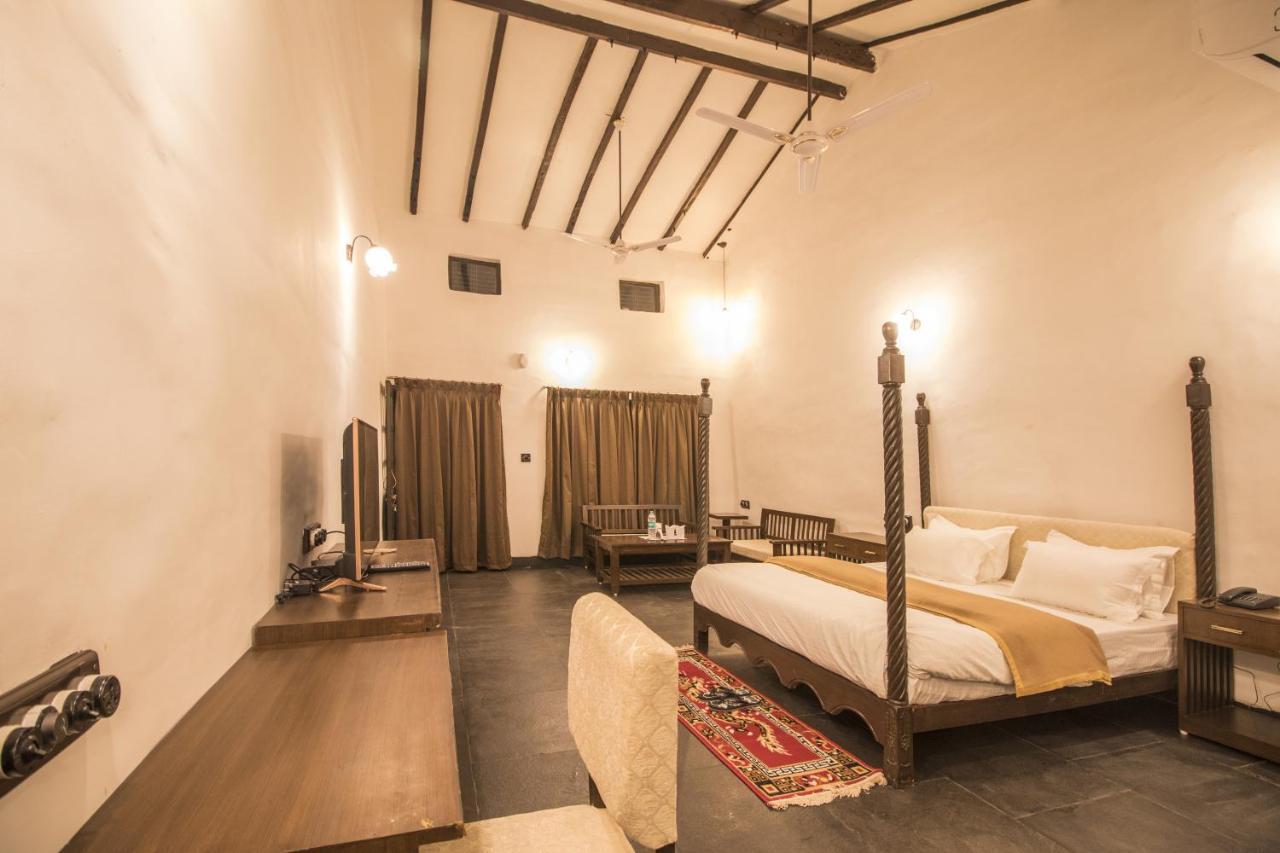 Wowstayz Pachmarhi Ecotel エクステリア 写真